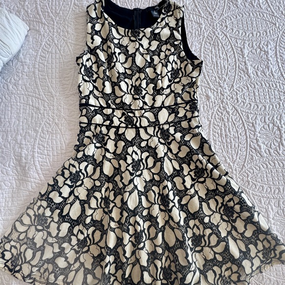 Aqua Black and Cream Floral Dress! - Picture 1 of 3